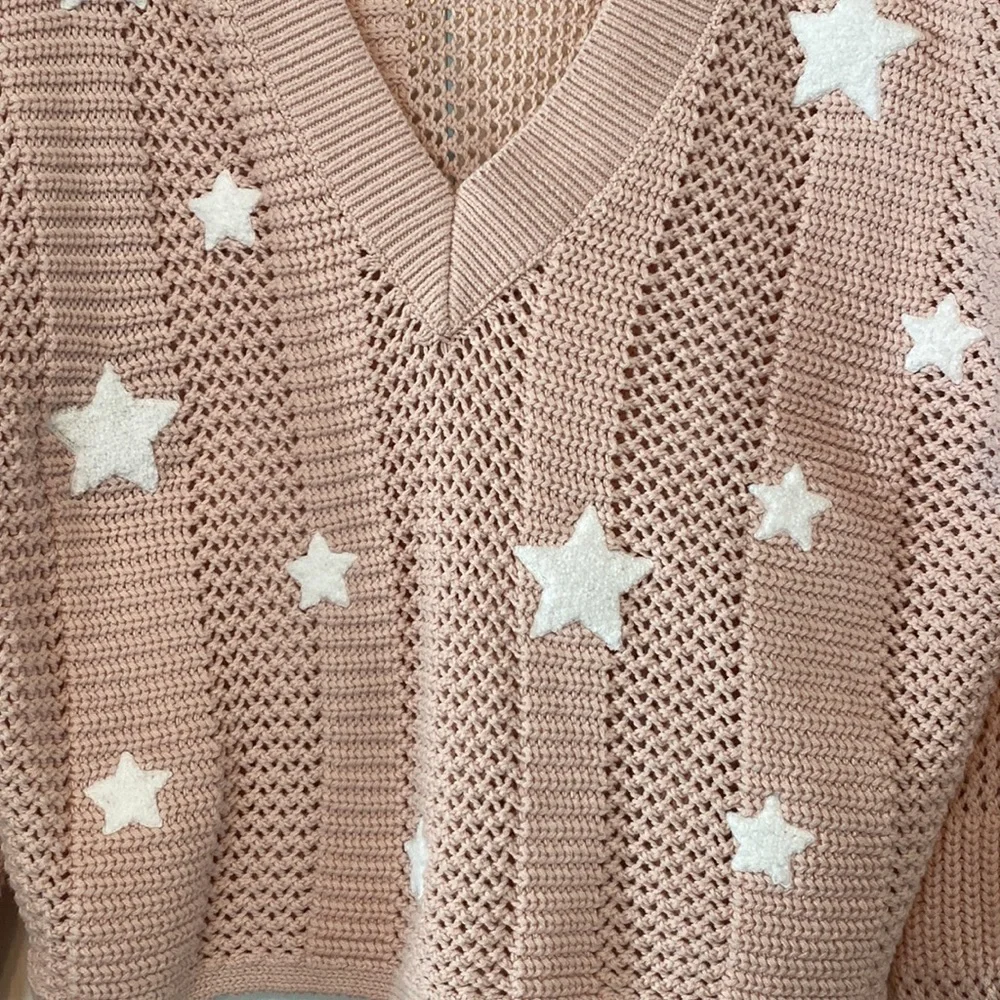 Woman’s Express V Neck Pink and White Star Sweater Size Small - Picture 4 of 12